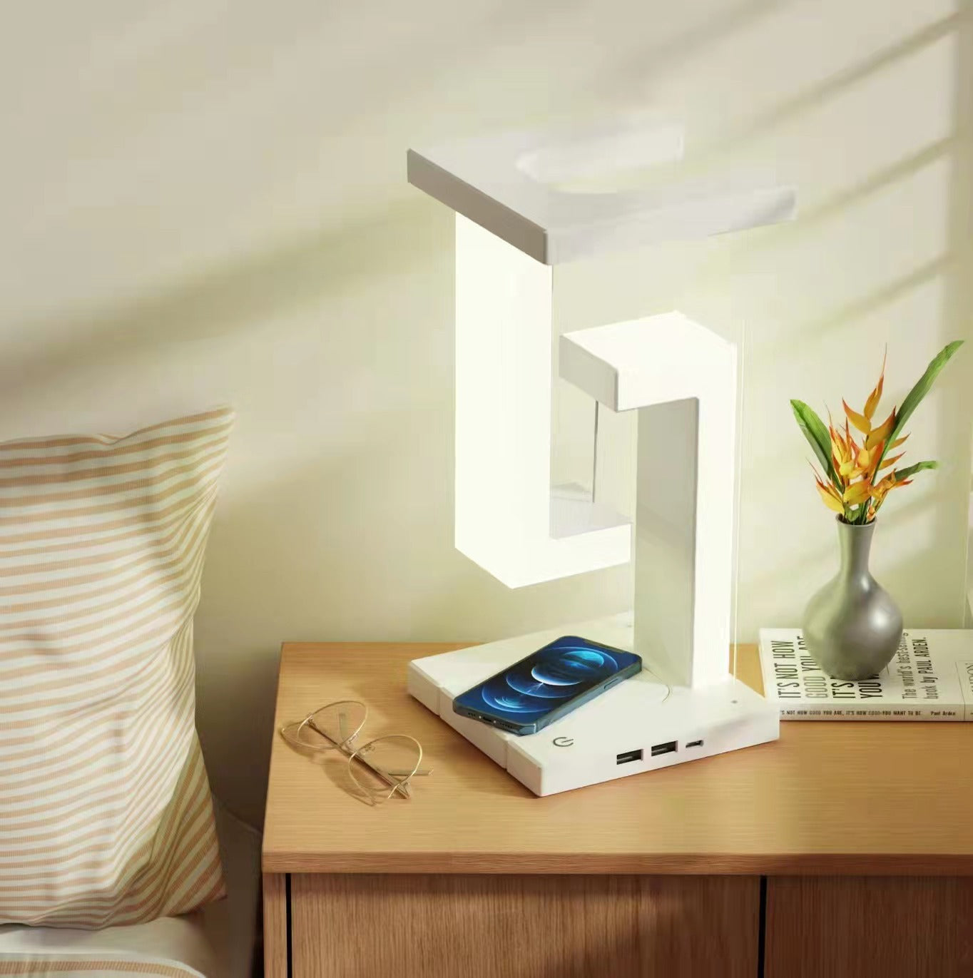 Desk Lamp & Table Lamp – Floating LED Desk Lamp for Bedroom Lighting